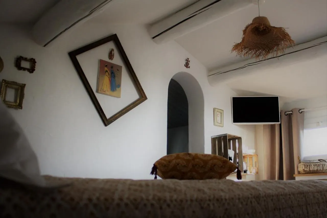 Mas Fandelou Bed and Breakfast Saintes-Maries-de-la-Mer Bed & Breakfast